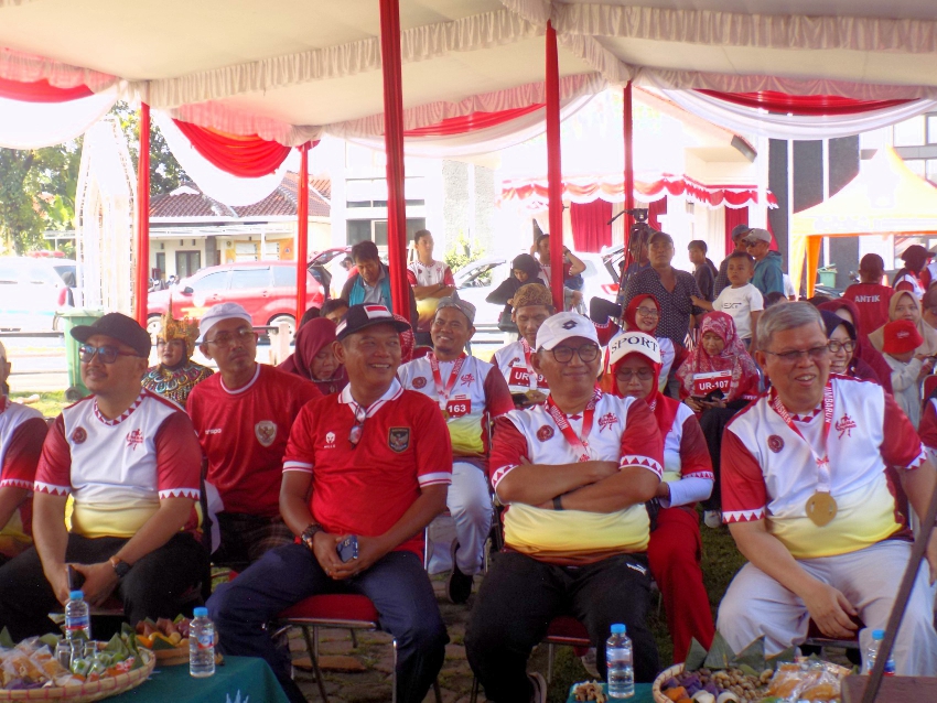 Anggota DPRD Provinsi dari Fraksi Demokrat Hadiri UMBARUN dan Launching Pusat Studi Budaya Sunda