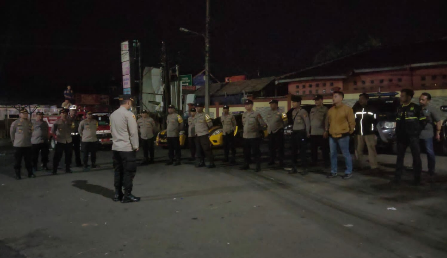 Antisipasi Gukamtibmas Malam Takbir Idul Adha 1444 H. Polres Sukabumi Kota Gelar Patroli KRYD Antisipasi Gukamtibmas Malam Takbir Idul Adha 1444 H. Polres Sukabumi Kota Gelar Patroli KRYD