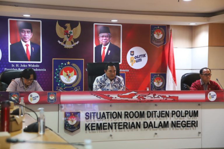 Ditjen Politik dan PUM Kemendagri Gelar Rakor Persiapan Gerakan Pembagian Bendera Merah Putih di Daerah