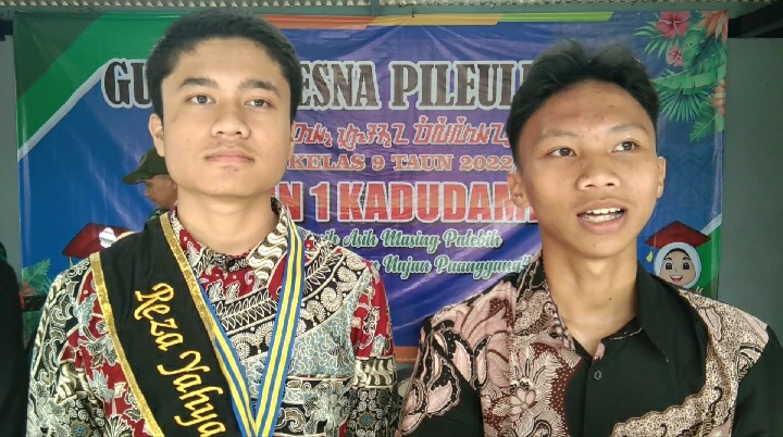 Kenaikan kelas dan Kelulusan kelas IX SMP I Kadudampit Sukabumi Gelar Pentas Seni Budaya