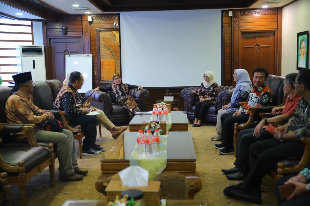 Gus Halim Dukung Transformasi Perhutanan Sosial Jadi Hutan Desa