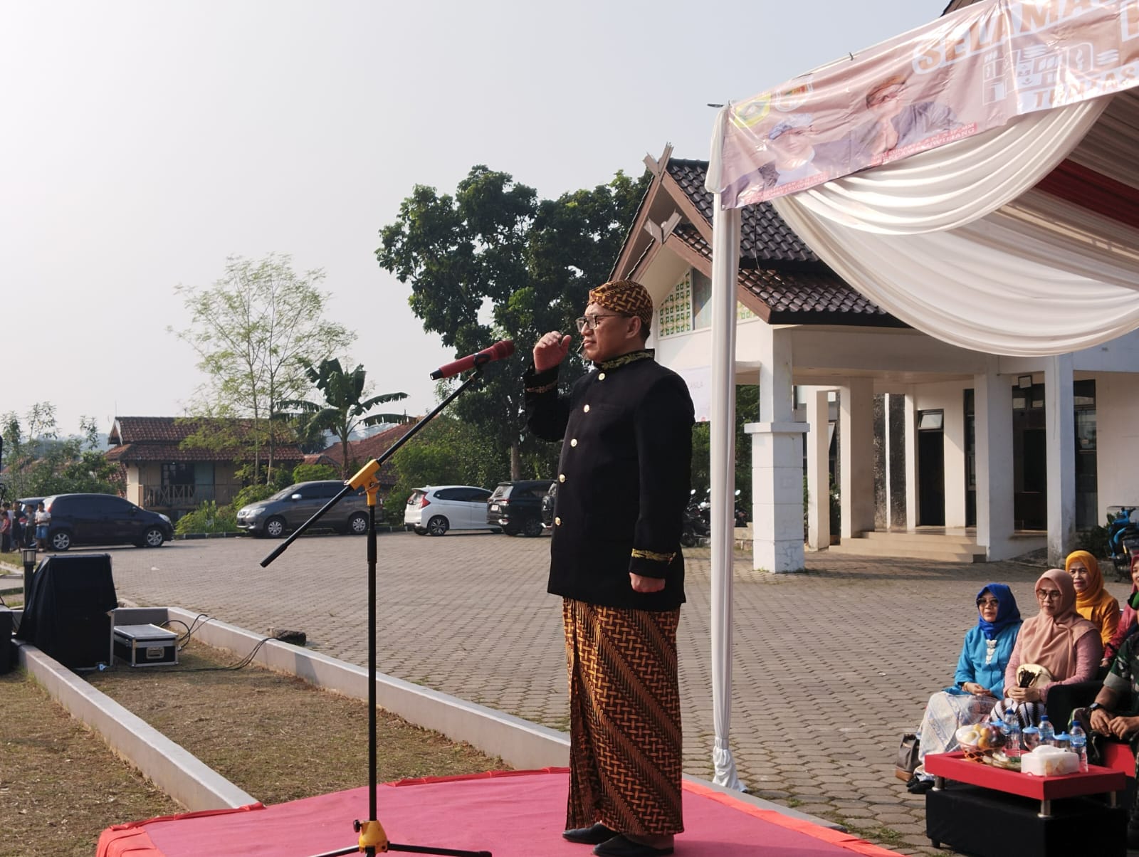 Gelar Upacara Memperingati Hari Jadi Bogor 541, Ini Pesan Plt Camat Leuwiliang