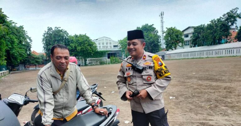 Kapolsek Tambaksari Giat Patroli Sambang Ke Warga Di Daerah Rangka Surabaya