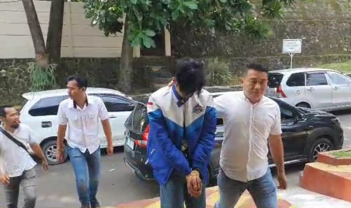 Polisi Tangkap Anggota Geng Motor Yang meresahkan Warga Di Cisolok Pelabuhanratu Polisi Tangkap Anggota Geng Motor Yang meresahkan Warga Di Cisolok Pelabuhanratu