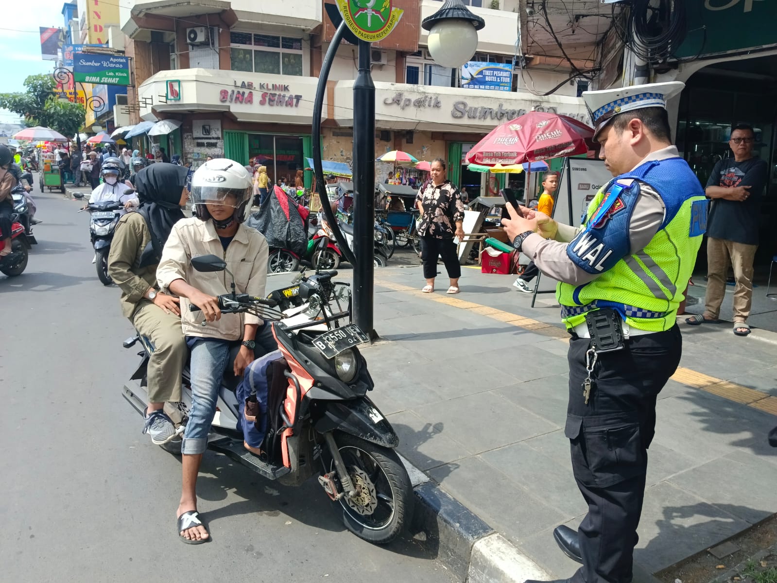Hari Pertama Ops Patuh Lodaya, Ratusan Pelanggar Lalulintas di Kota Sukabumi Ditindak ETLE Hari Pertama Ops Patuh Lodaya, Ratusan Pelanggar Lalulintas di Kota Sukabumi Ditindak ETLE