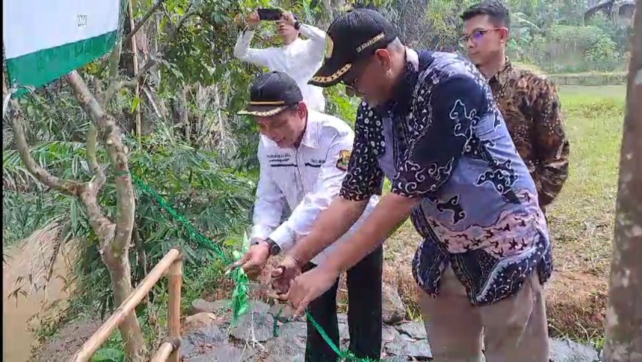 HMB Helianthus Unpak Latih Warga Desa Gedepangrango Budidaya Bibit Bambu Hingga Resmikan Lahan Konservasi Bambu