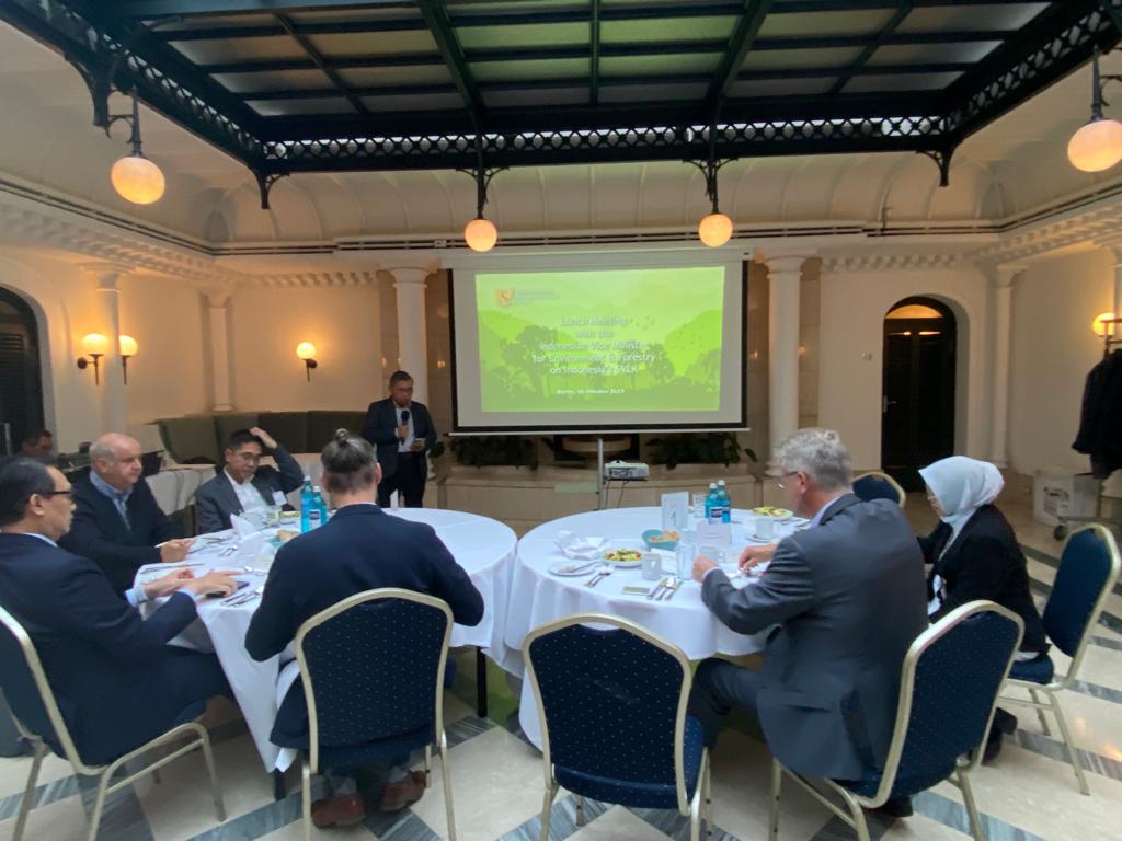 e8071820-6bfd-4433-9ea6-f6f9053096fb