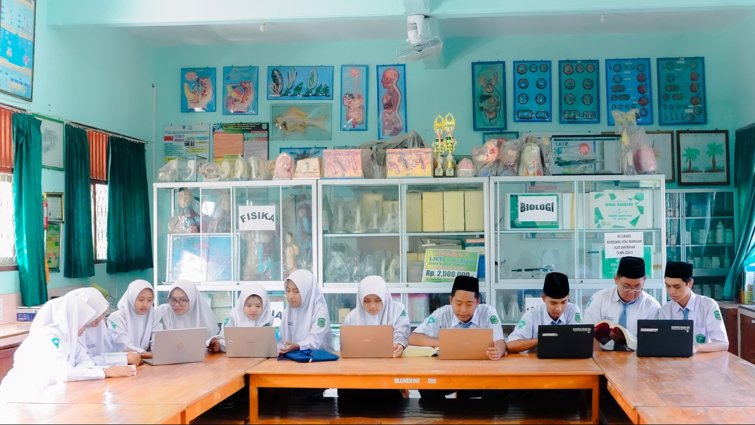 Mengenal MA Riyadl, Madrasah Berbasis Riset dengan Banyak Prestasi Mengenal MA Riyadl, Madrasah Berbasis Riset dengan Banyak Prestasi