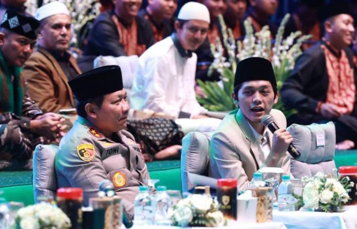 Polda Jatim Menggadakan Acara Maulud Nabi Muhammad Saw, Sekaligus Mengundang Para Pengasuh Pondok
