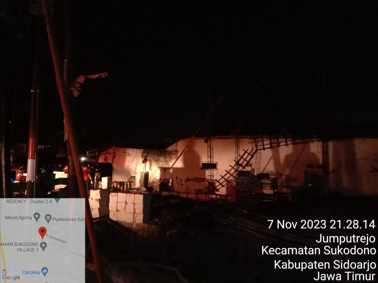 Pemilik Kios Pom Mini Mengalami Kejadian Kebakaran Hingga Menghabiskan 3 Unit Rumah