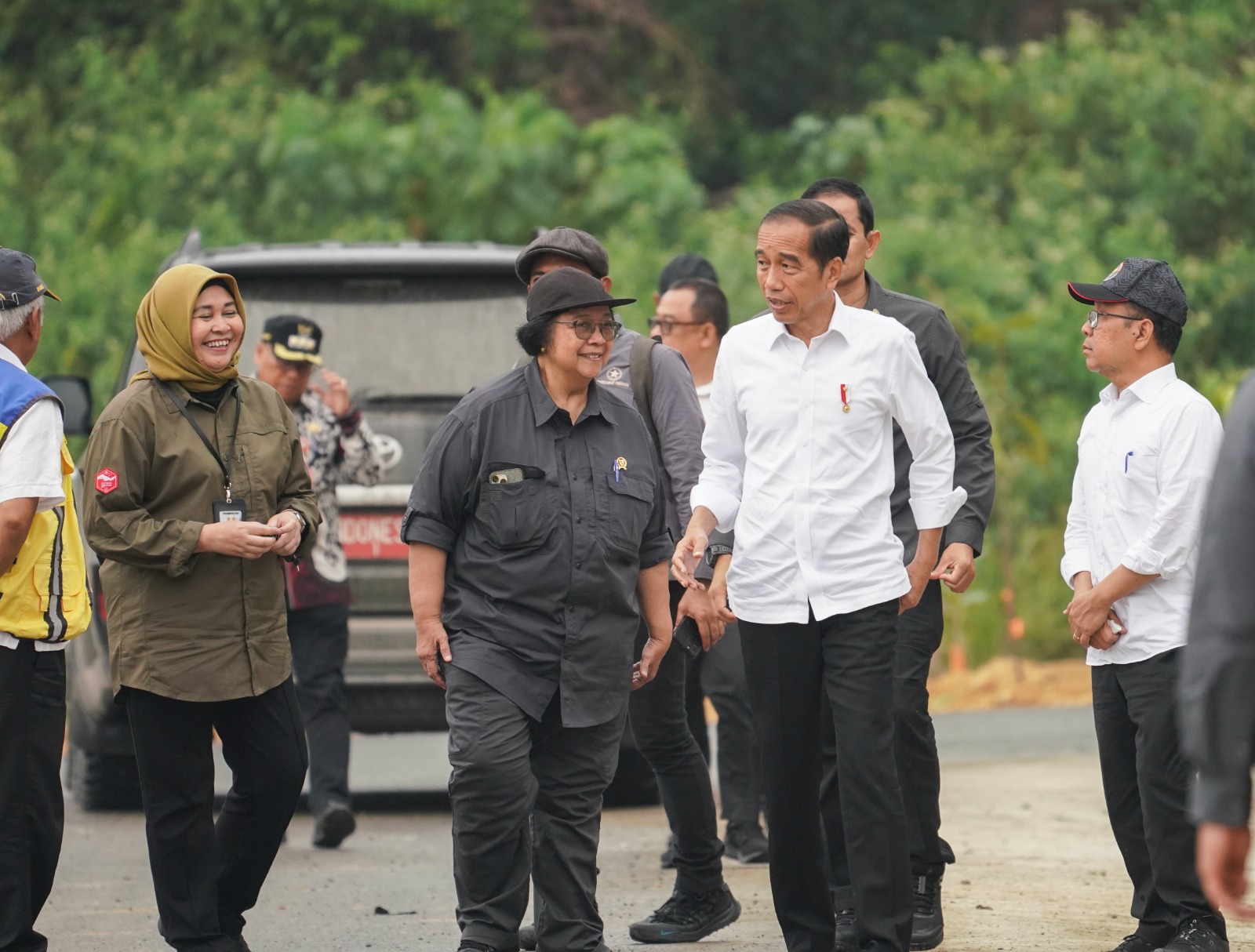 Bersama Pimpinan Dunia Usaha, Presiden Joko Widodo Tinjau Persemaian Mentawir