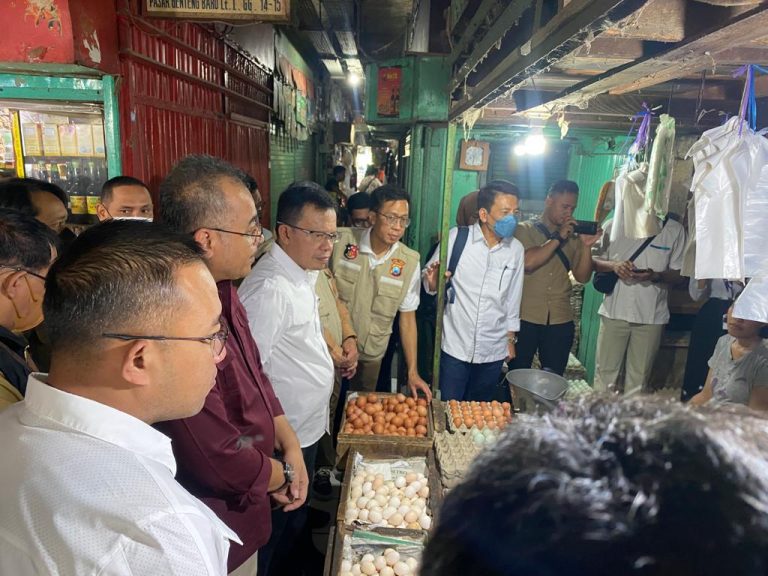 Satgas-Pangan-di-Jatim-768x576 Satgas Pangan Bareskrim Polri bersama Polda Jatim Sidak Pasar Sentra Beras