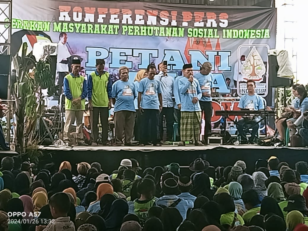 Ribuan Massa Respon Ucapan Mahfud MD, Terkait Pethutanan Sosial Ribuan Massa Respon Ucapan Mahfud MD, Terkait Pethutanan Sosial