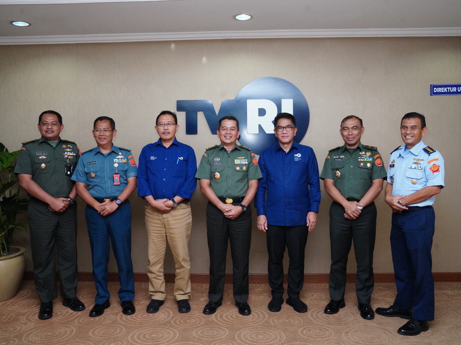 Bangun Kerja Sama Dengan Insan Pers dan Komunitas, Kapuspen TNI Kunjungi Stasiun TVRI
