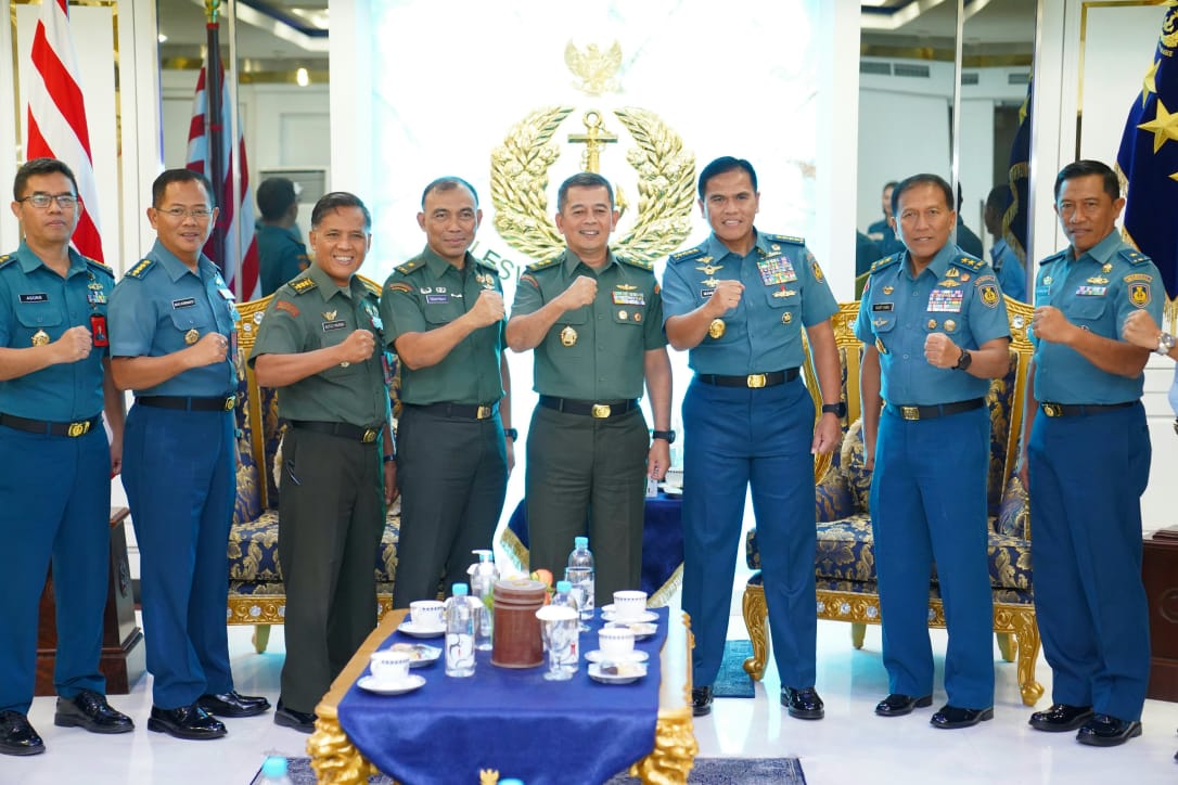 Optimalkan Fungsi Penerangan di lingkungan TNI Kapuspen TNI Kunjungi Kasal Optimalkan Fungsi Penerangan di lingkungan TNI Kapuspen TNI Kunjungi Kasal