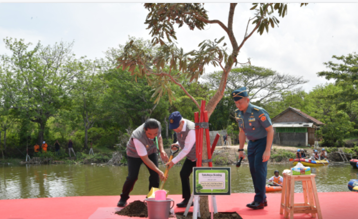 Tanam serentak se-Indonesia, Wapres: Merusak Alam Perbuatan yang Dicela Agama Tanam serentak se-Indonesia, Wapres: Merusak Alam Perbuatan yang Dicela Agama