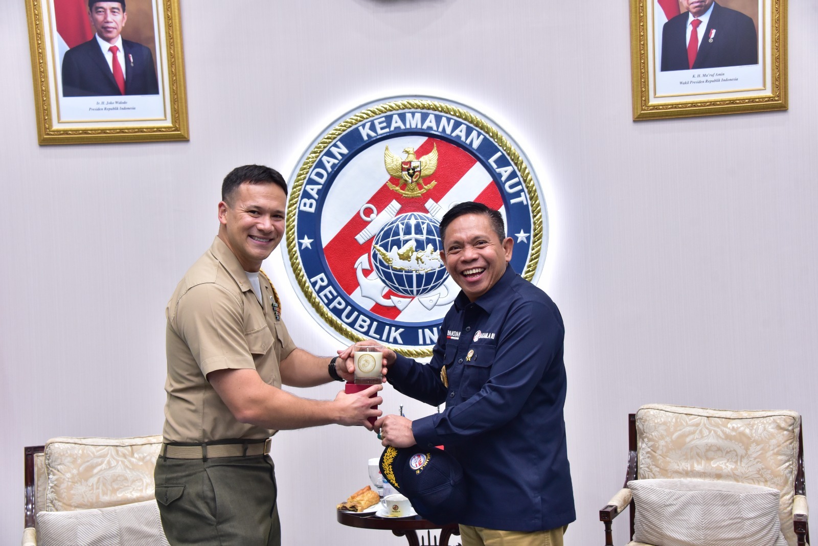 Bahas Kerja Sama Bilateral, Kepala Bakamla RI Terima Kunjungan U.S. Naval Attache