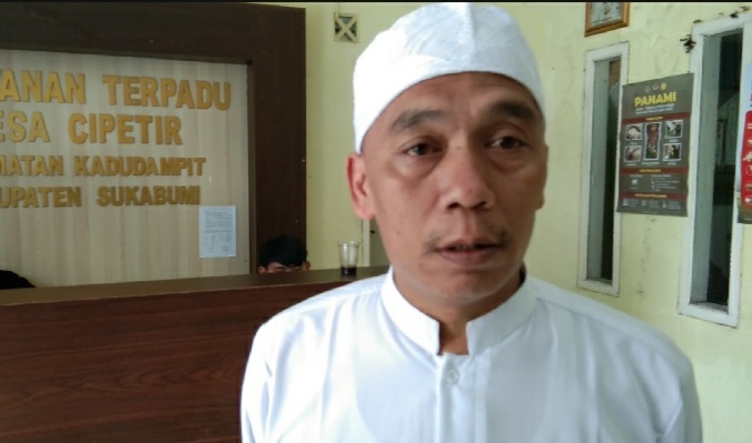 Sejumlah Petani Lahan ex Perkebunan Teh PTPN VIII Blok Cipetir Kadudampit Sukabumi Geruduk Kantor Desa Cipetir