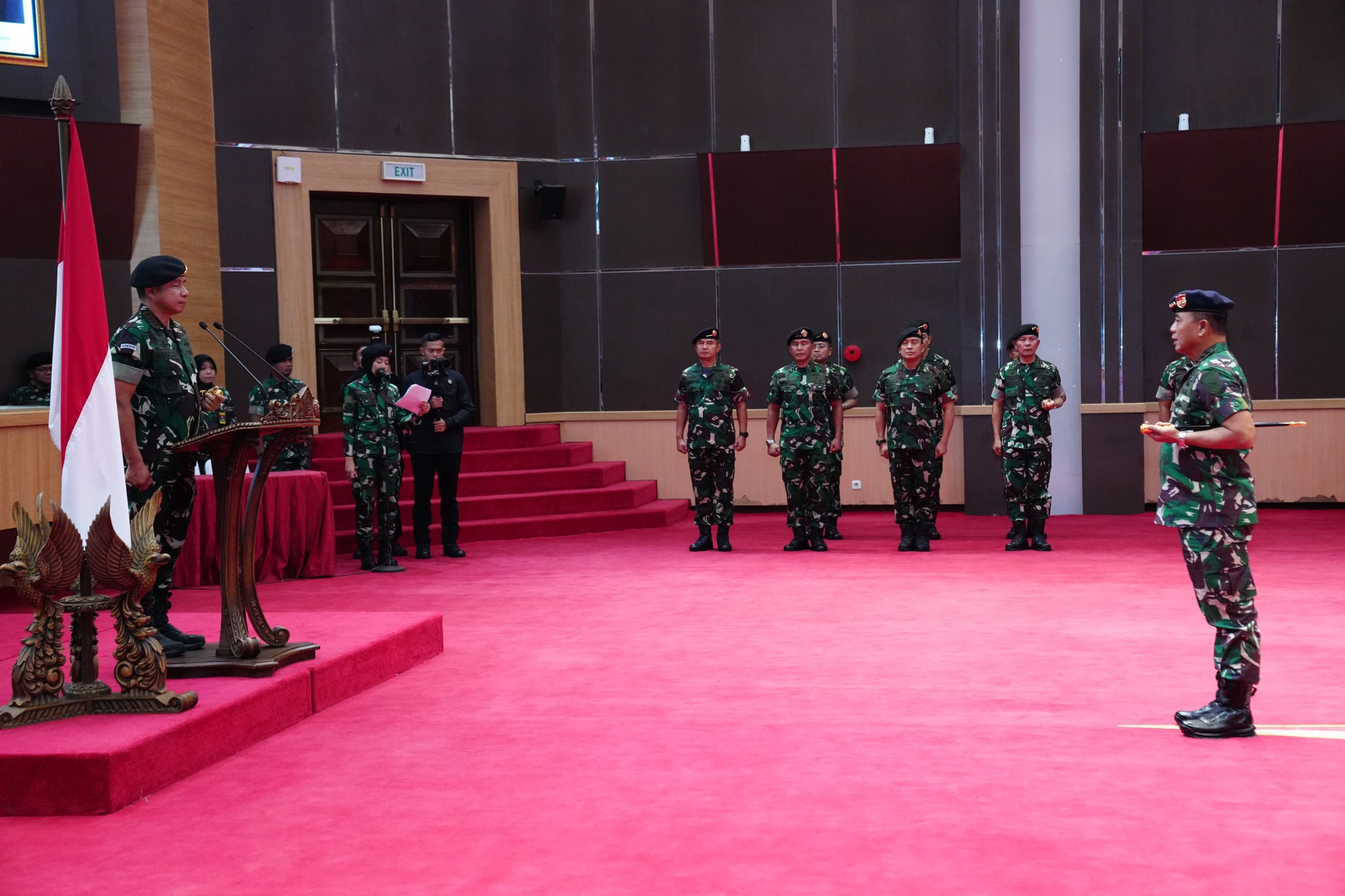 Panglima TNI Terima Laporan Korps Kenaikan Pangkat 35 Pati TNI