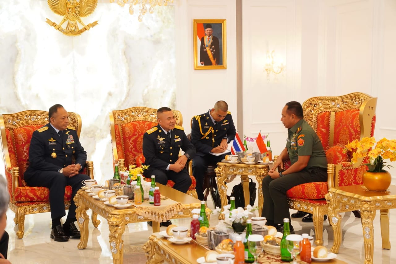 Panglima TNI Terima Kunjungan Kehormatan Kasau Thailand