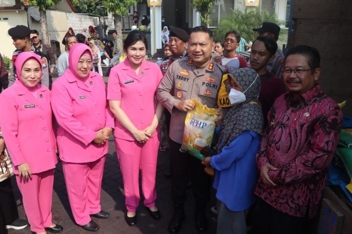 Polres Pasuruan Menggelar Bazar Sembako Selama Dibulan Ramadhan