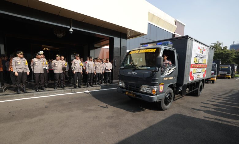 Polda Jatim Berangkatkan 50.789 paket bantuan kemanusiaan