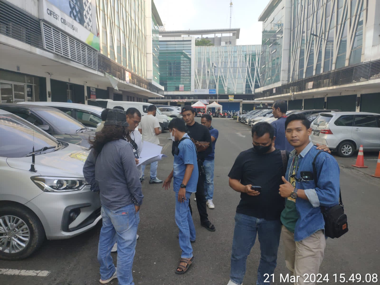 DC Bikin Ulah Lagi, Bermodal SK FIDUSIA Berhasil Bawa Pulang 10 juta Rupiah