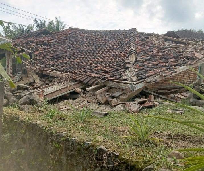 [UPDATE] – Gempa Tuban sebabkan 143 Kepala Keluarga Terdampak