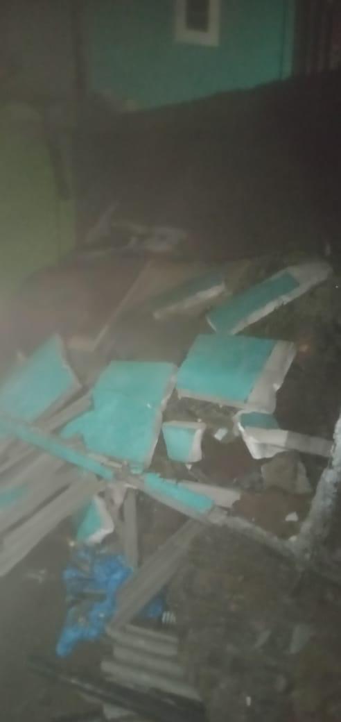 Polsek Tamansari Cek Lokasi Musibah Tanah Longsor Desa Sukaluyu Polsek Tamansari Cek Lokasi Musibah Tanah Longsor Desa Sukaluyu