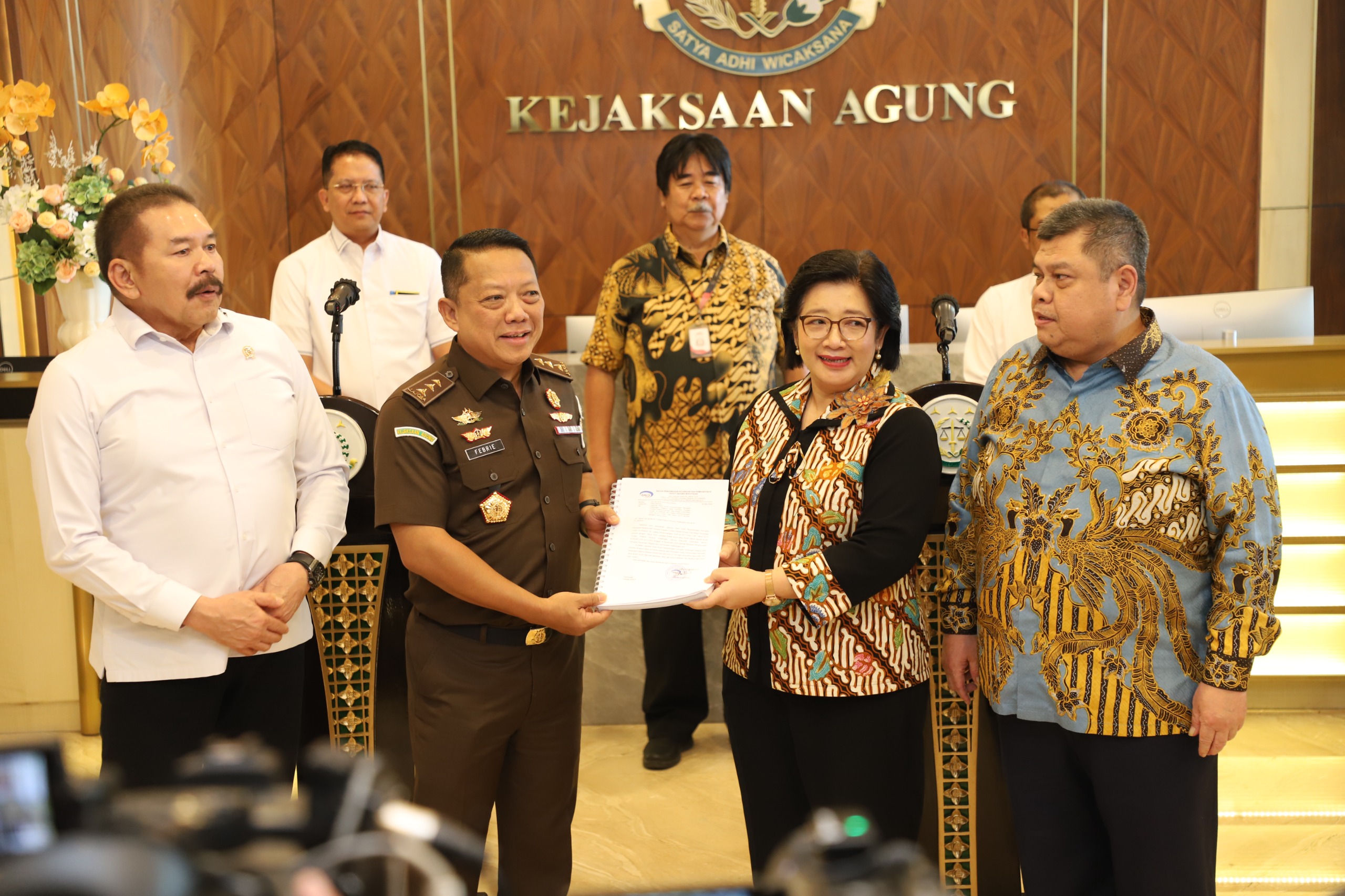 Penyerahan Laporan Audit BPKP Terkait Perhitungan Kerugian Negara Dalam Perkara Komoditas Timah Penyerahan Laporan Audit BPKP Terkait Perhitungan Kerugian Negara Dalam Perkara Komoditas Timah