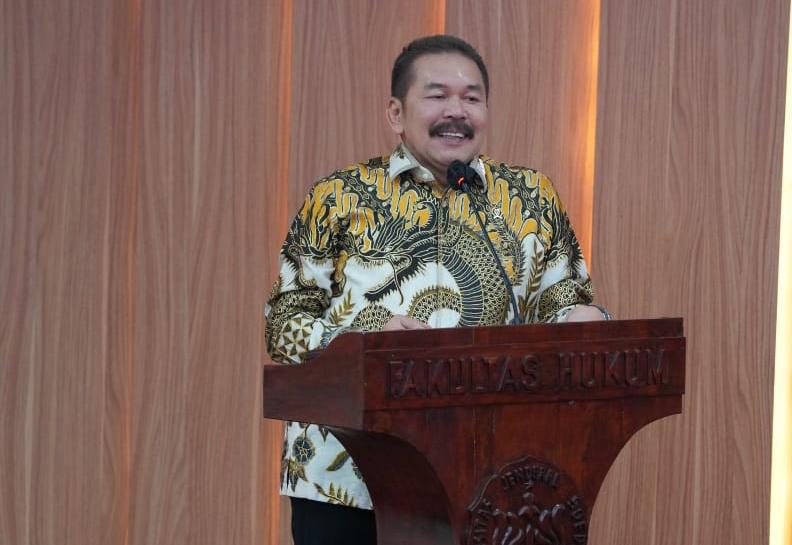 Keynote Speech Jaksa Agung ST Burhanuddin pada Seminar Nasional Dies Natalis Fakultas Hukum Universitas Jenderal Soedirman ke-43 Keynote Speech Jaksa Agung ST Burhanuddin pada Seminar Nasional Dies Natalis Fakultas Hukum Universitas Jenderal Soedirman ke-43