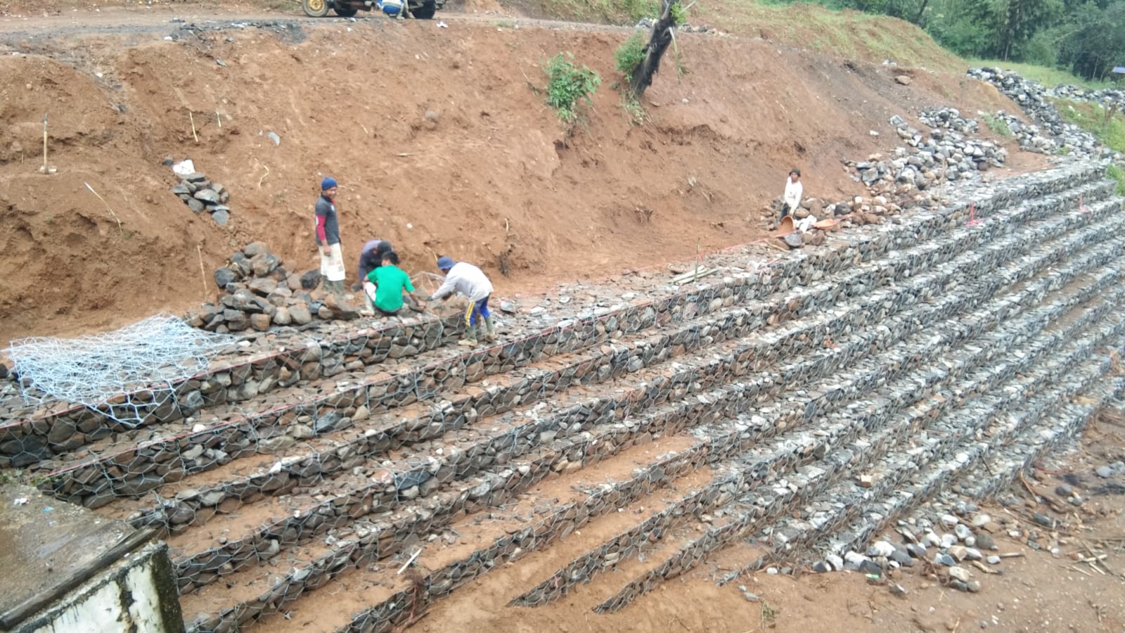Pekerjaan Siapakah Projek Bronjong Cinumpang Sukamaju? Warga Ucapkan Terimakasih