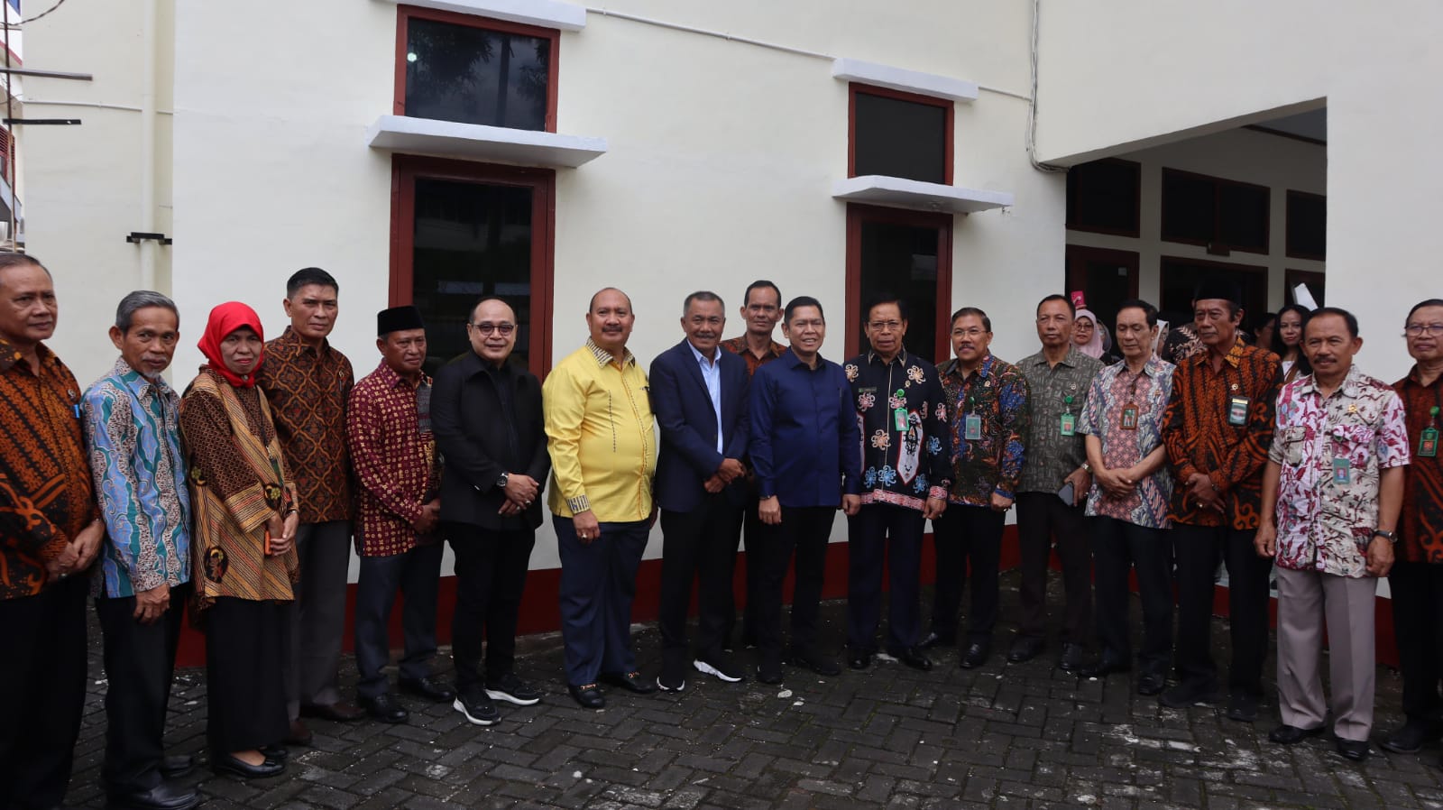 WAKIL KETUA KOMISI III DPR RI LAKUKAN KUNJUNGAN KERJA KE PENGADILAN TINGGI MAKASSAR