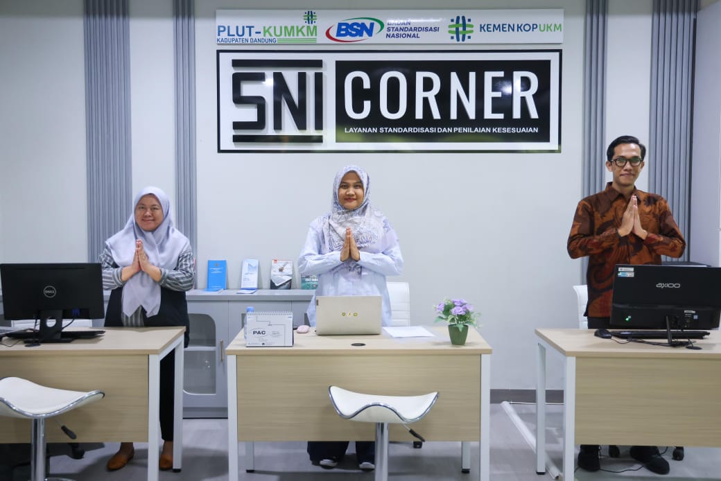 Luncurkan SNI dan Wifi Corner, KemenKopUKM Tingkatkan Kualitas Layanan PLUT