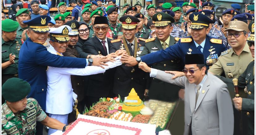 Hadiri HUT Bhayangkara ke-78, Danlanud Sultan Hasanuddin Harap Sinergitas TNI-Polri Selalu Terjaga