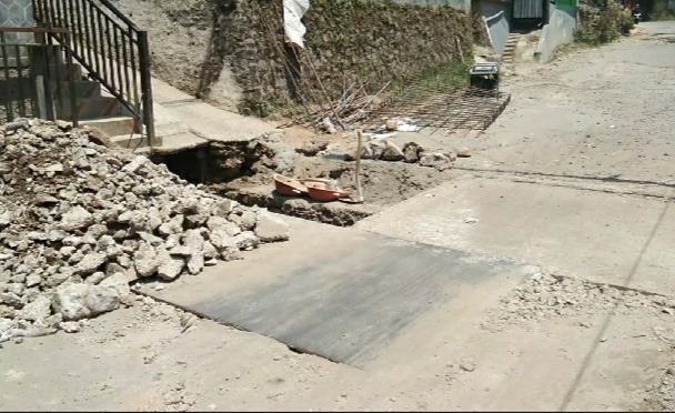 Gorong-Gorong Jembatan Ruas Cisarua Cibaraja Mulai Di Perbaiki