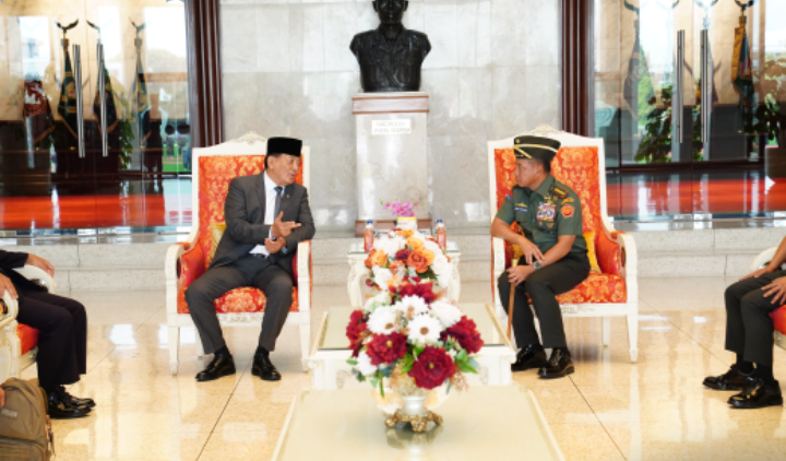 Panglima TNI Terima Kunjungan Menteri Pertahanan RI di Mabes TNI