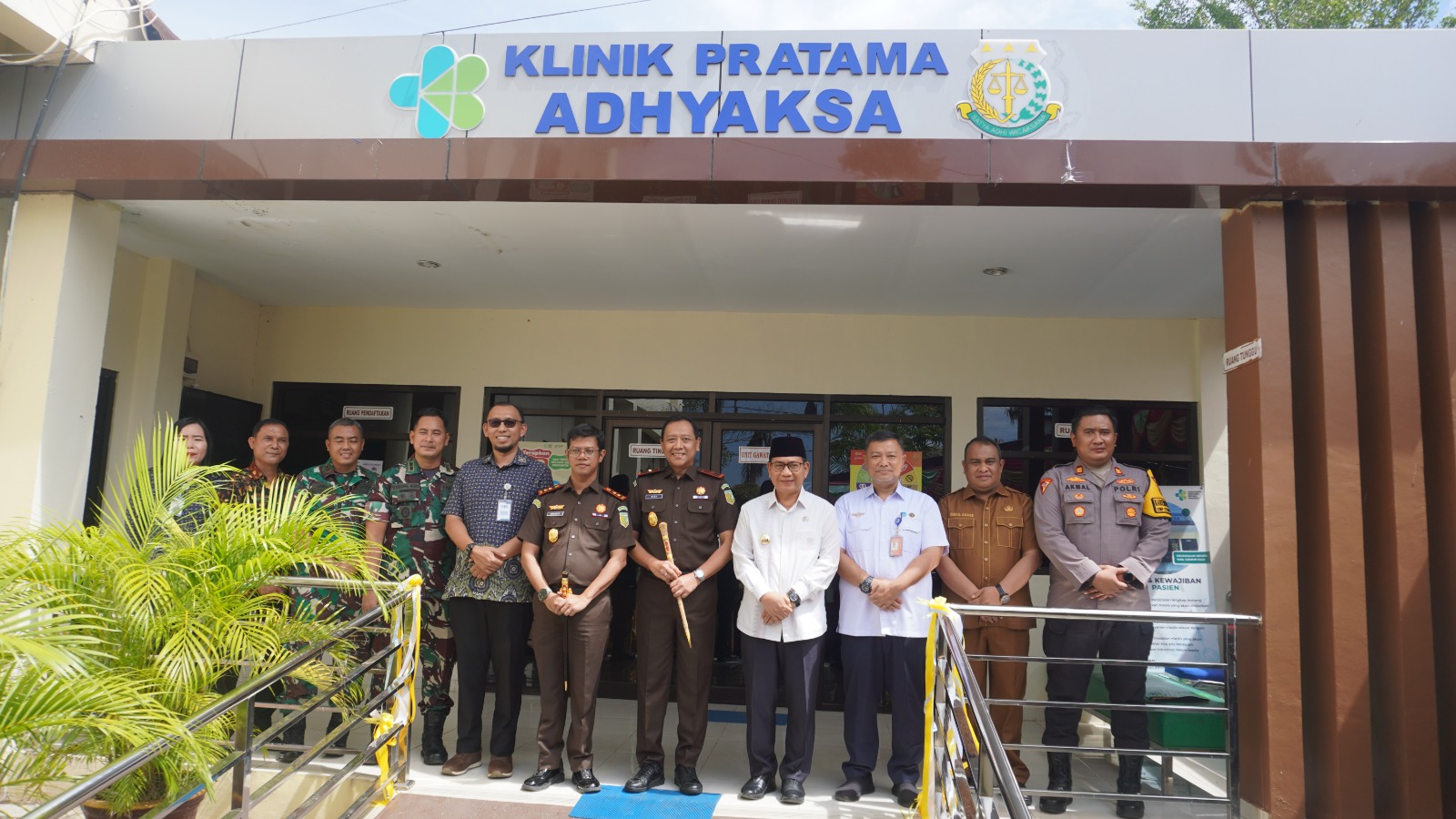 Kejaksaan Negeri Kabupaten Gorontalo Melaksanakan Penandatanganan Kerja Sama Antara BPJS Kesehatan Cabang Gorontalo Dengan Klinik Pratama Adhyaksa Kejaksaan Negeri Kabupaten Gorontalo Melaksanakan Penandatanganan Kerja Sama Antara BPJS Kesehatan Cabang Gorontalo Dengan Klinik Pratama Adhyaksa
