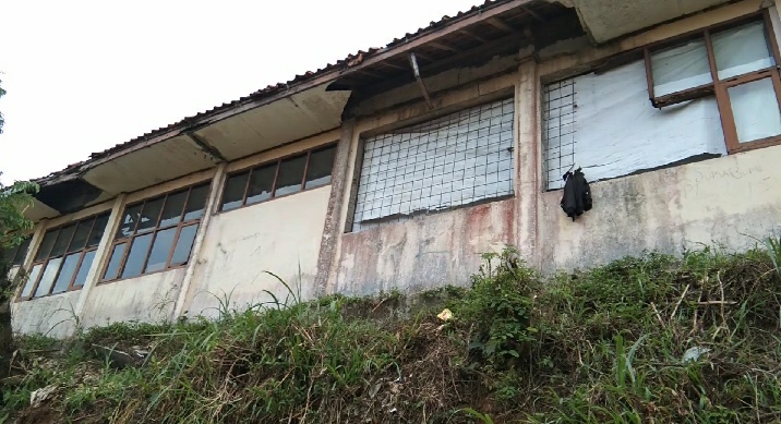 Proyek Pekerjaan Talud Milik Dinas Pendidikan Kabupaten Sukabumi Di Kadudampit Lalai