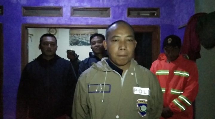 Satu Rumah Di Kecamatan Kadudampit Hancur Di Terjang Longsor, Dua Terdampak