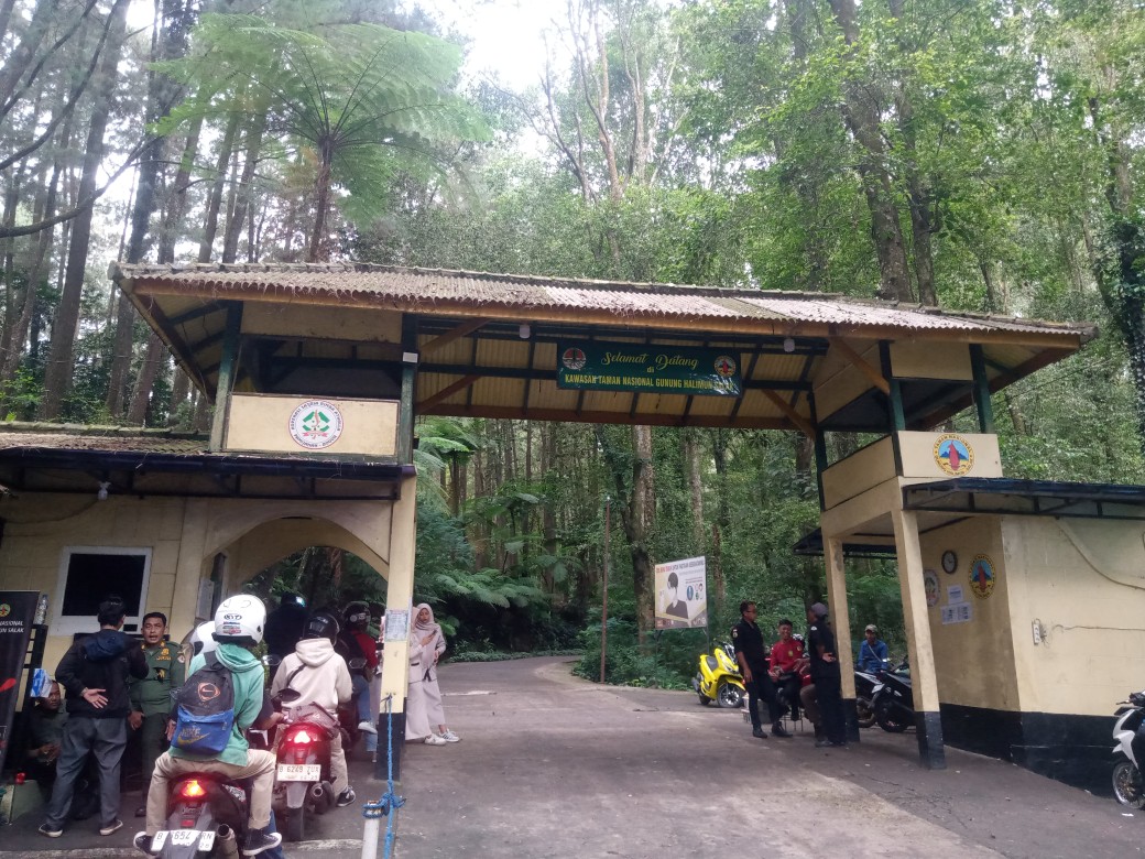 Libur Natal, TNGHS Sepi Pengunjung