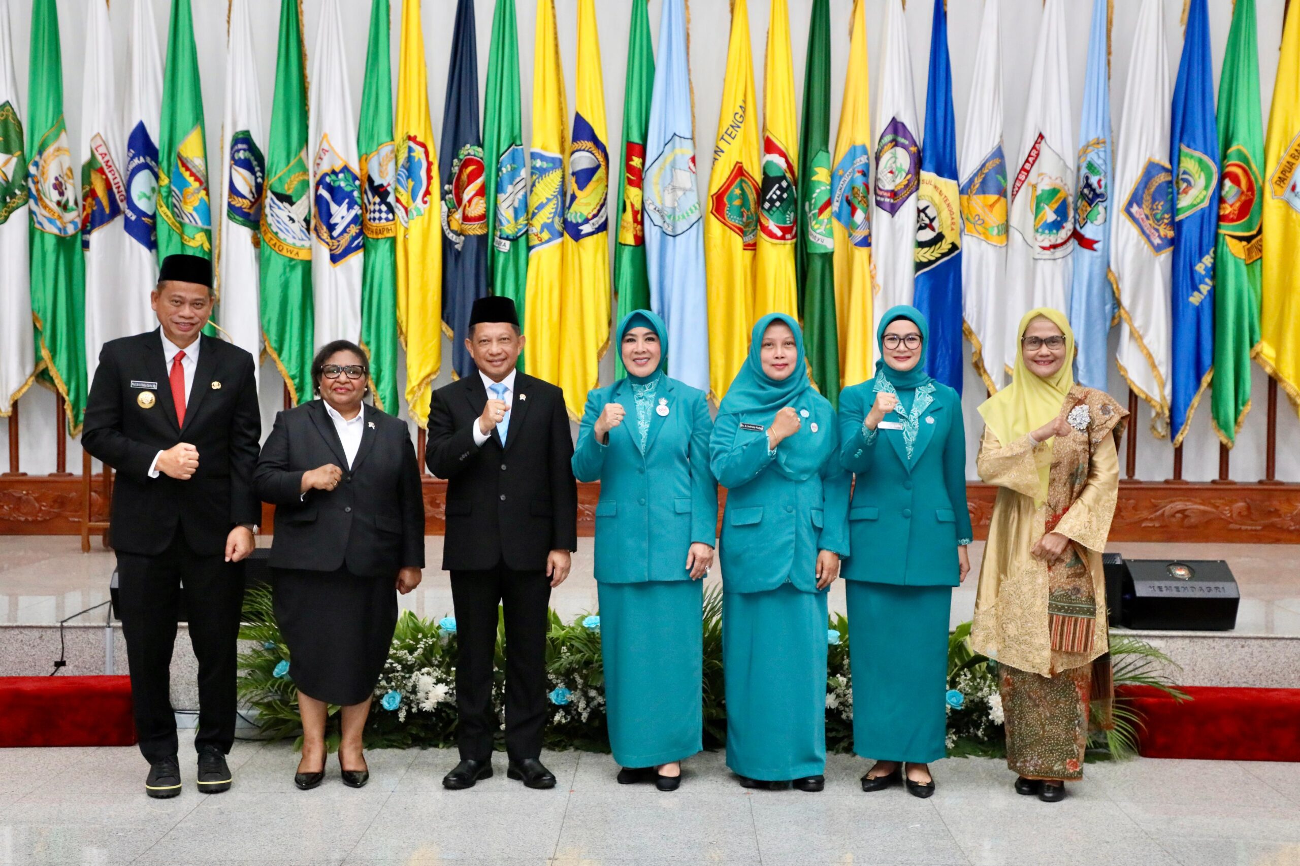 Miliki Jaringan Luas, Mendagri Ajak Semua Pihak Hidupkan Peran TP PKK di Daerah Miliki Jaringan Luas, Mendagri Ajak Semua Pihak Hidupkan Peran TP PKK di Daerah