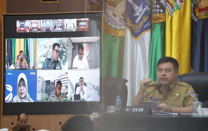 Plt. Sekjen Kemendagri Atensi Harga Beras yang Masih di Atas HET