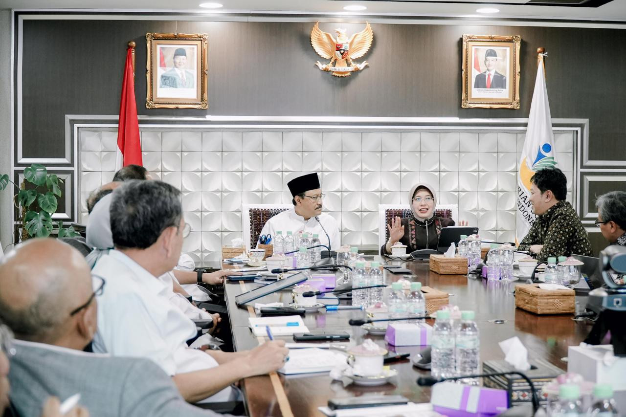 Kemensos Bakal Salurkan Bansos Guru Non ASN dan Non Sertifikasi, Berbasis DTSEN Kemensos Bakal Salurkan Bansos Guru Non ASN dan Non Sertifikasi, Berbasis DTSEN