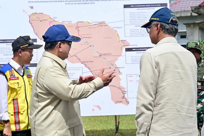 Percepatan Pemulihan Akses, Presiden Prabowo Tinjau Pengerjaan Jembatan Bailey Teupin Mane di Bireuen