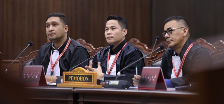 Lima Advokat Uji Ketentuan Penetapan Status dan Tingkat Bencana Nasional