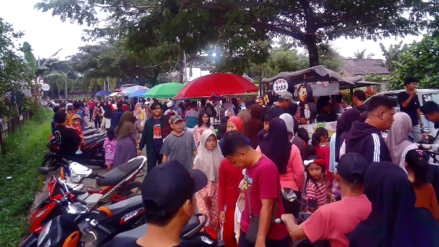Bazar Citoh Jadi Buruan Warga, Surga Takjil di Akses Jalan Perumahan Citoh