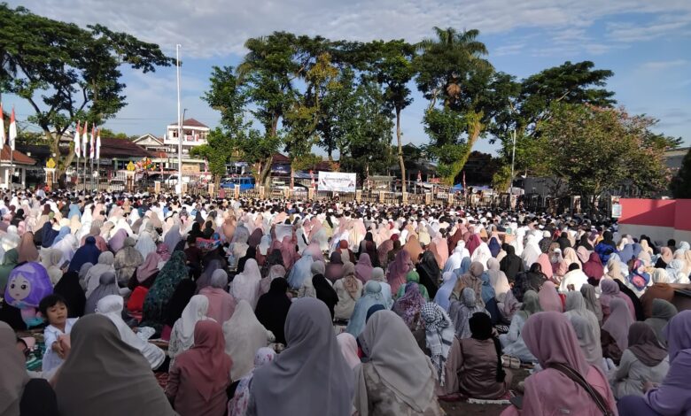 Muhammadiyah Leuwiliang Gelar Shalat Idul Fitri 1447 H di Alun-Alun Kecamatan Muhammadiyah Leuwiliang Gelar Shalat Idul Fitri 1447 H di Alun-Alun Kecamatan