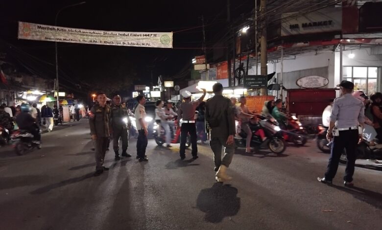 Antisipasi Kepadatan, Arus Lalu Lintas di Pasar Leuwiliang Dialihkan ke Arah Nangka Bongkok–Setu