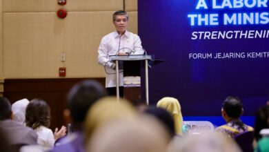 Menaker Tegaskan Kesempatan Kerja Tetap Terbuka di Tengah Tantangan Global
